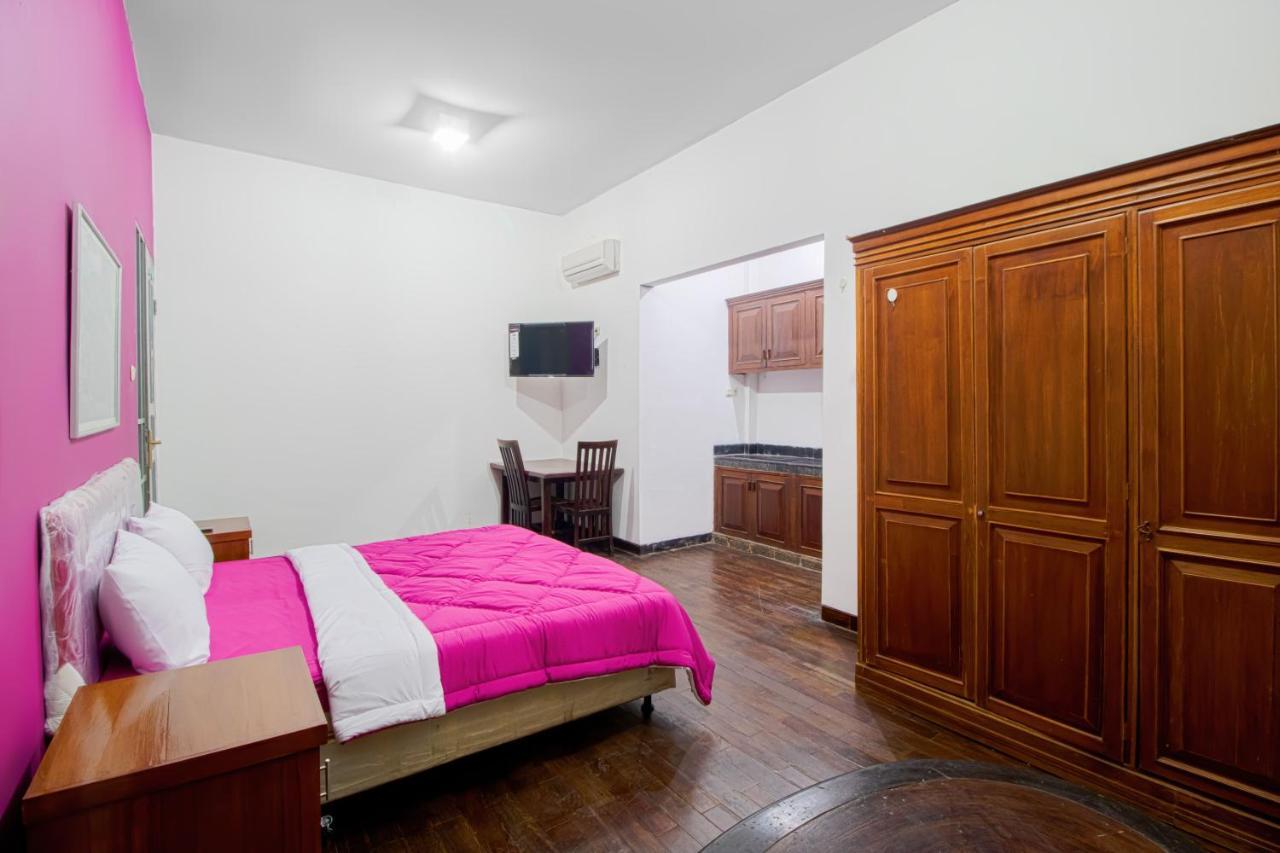 Tobana House Bintaro Hotel Jakarta Eksteriør billede