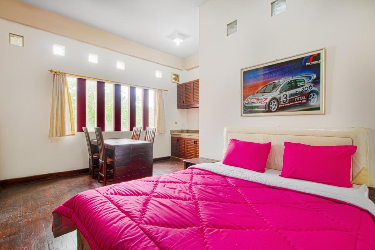 Tobana House Bintaro Hotel Jakarta Eksteriør billede