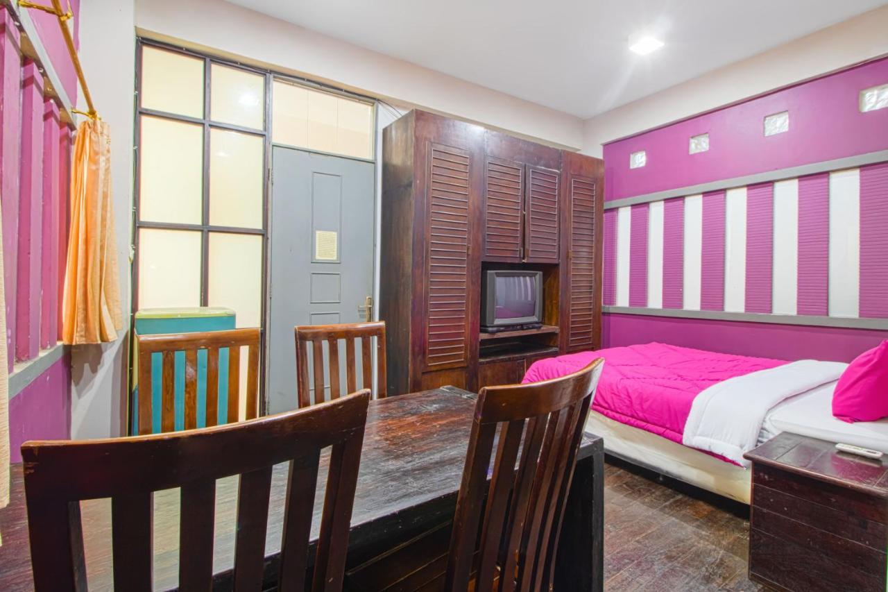 Tobana House Bintaro Hotel Jakarta Eksteriør billede