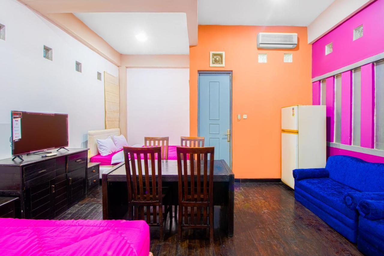 Tobana House Bintaro Hotel Jakarta Eksteriør billede