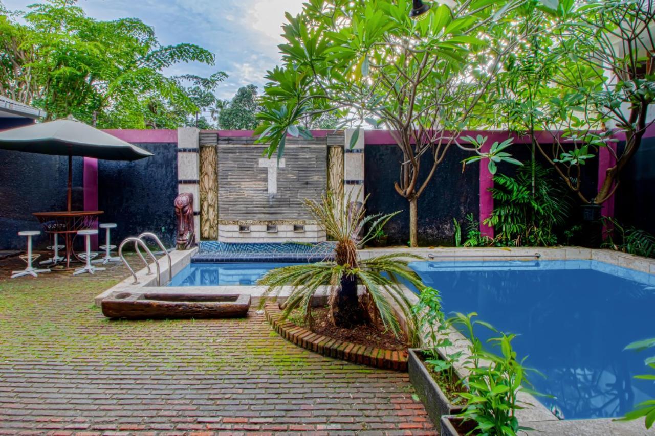 Tobana House Bintaro Hotel Jakarta Eksteriør billede