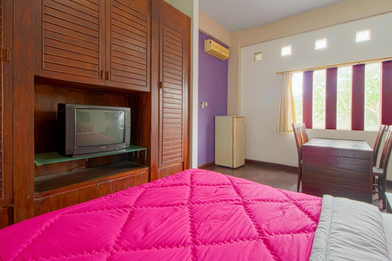 Tobana House Bintaro Hotel Jakarta Eksteriør billede