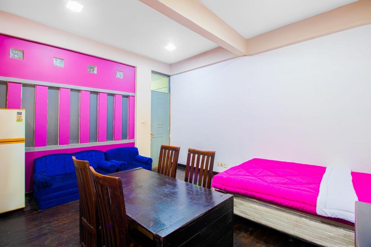 Tobana House Bintaro Hotel Jakarta Eksteriør billede